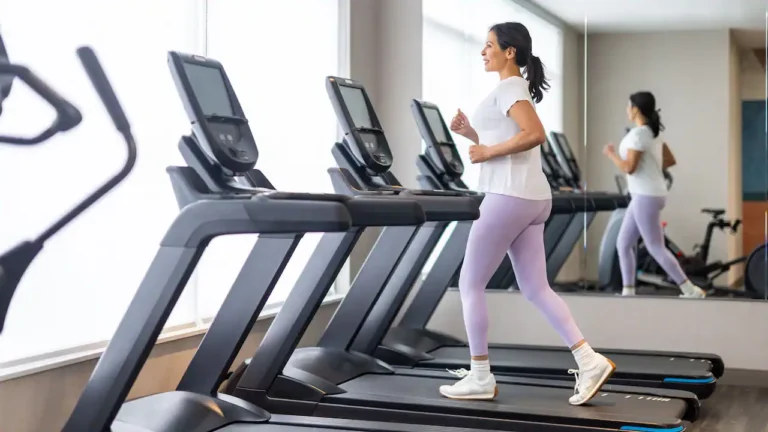 HP P0578 Woman Fitness Center Leisure.16x9 768x432